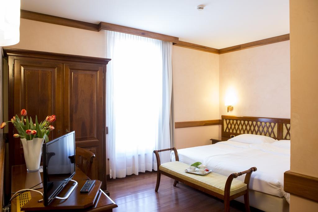 Venezia Hotel 4*
