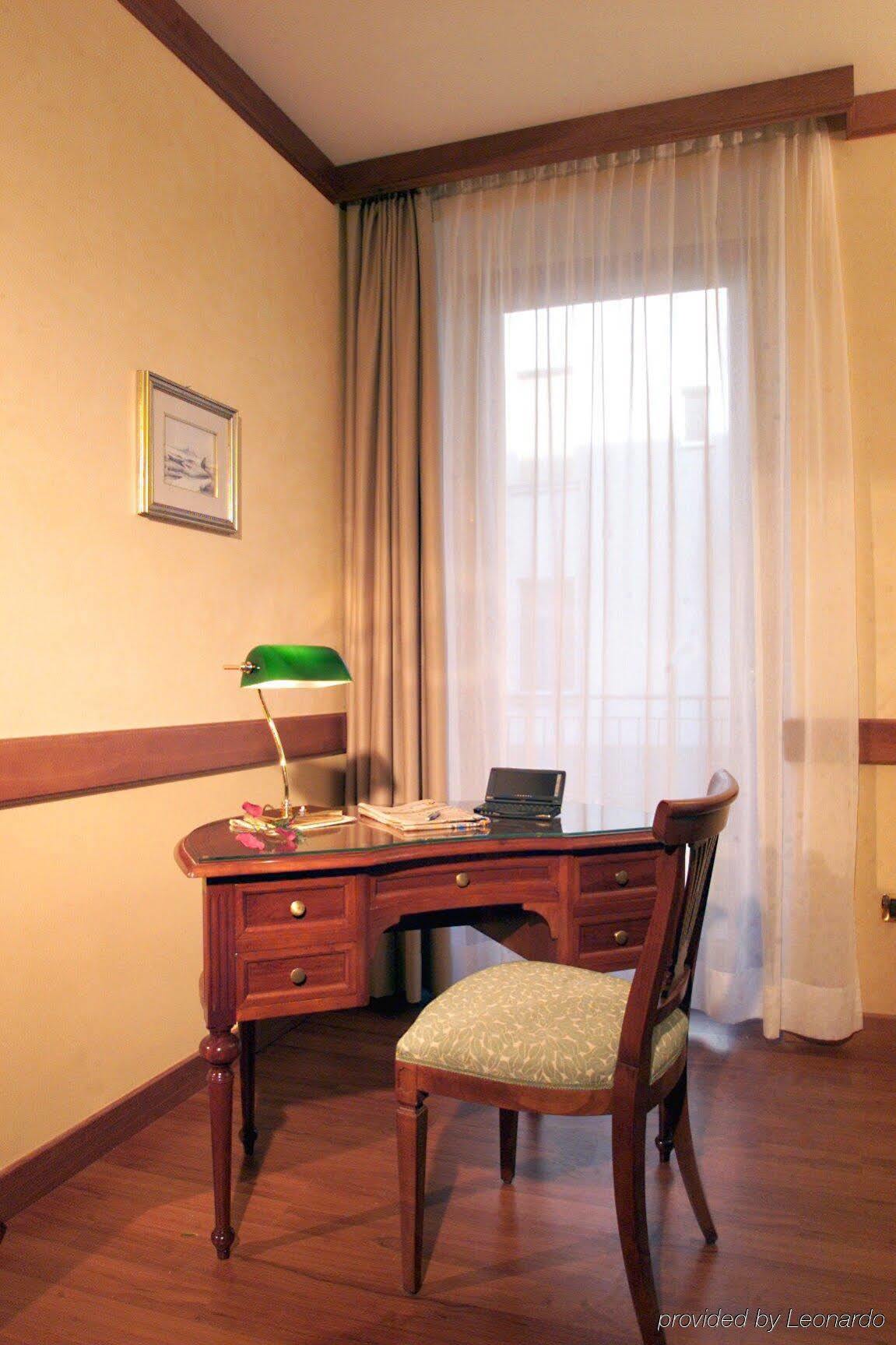 Venezia Hotel 4*